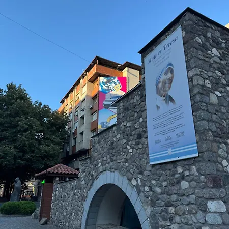 Mother Teresa Σκόπια